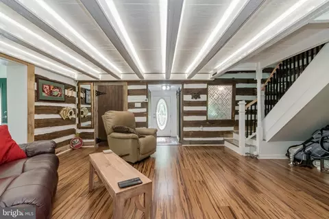 1375 Tub Run Hollow Rd, Hedgesville, WV 25427