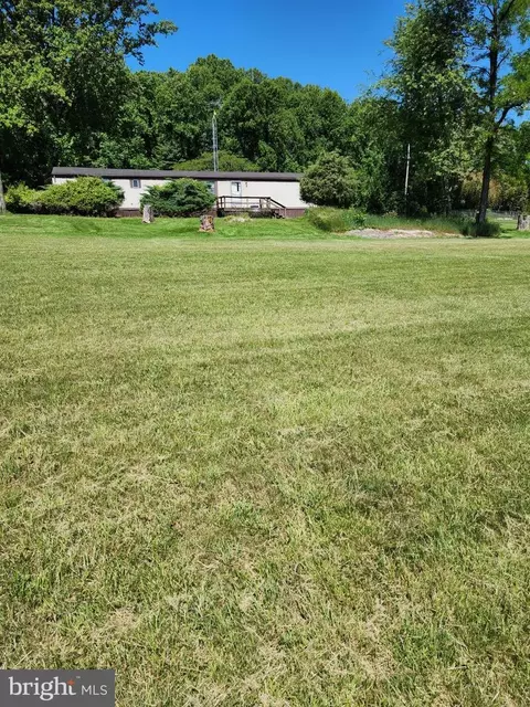 65 Shumack Ct, Bunker Hill, WV 25413