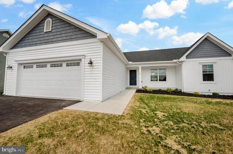 164 Trifecta Trl, Martinsburg, WV 25404
