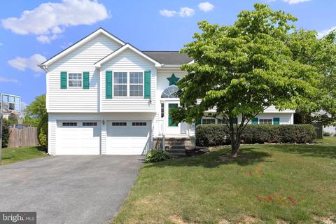 338 Thoreau Dr, Inwood, WV 25428