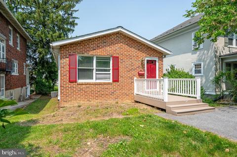 1008 W King St, Martinsburg, WV 25401