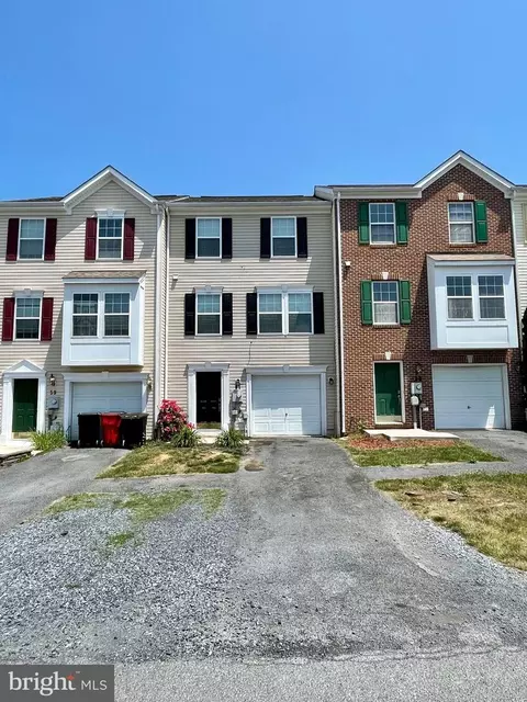 61 Desert Rose Way, Martinsburg, WV 25404
