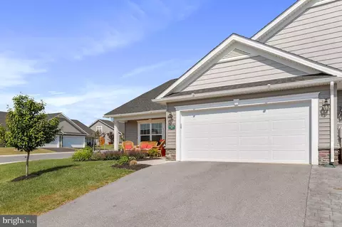 13 Akron Dr, Falling Waters, WV 25419 photo 5