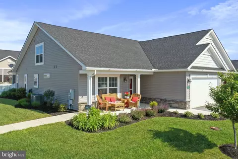 13 Akron Dr, Falling Waters, WV 25419 photo 4