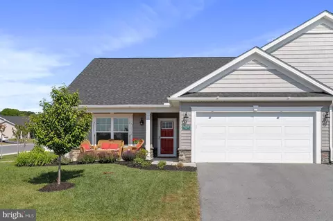 13 Akron Dr, Falling Waters, WV 25419