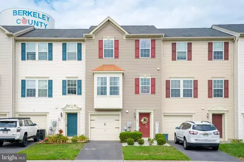 109 Tidewater Ter, Falling Waters, WV 25419