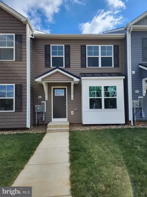 86 Olga Dr, Martinsburg, WV 25403