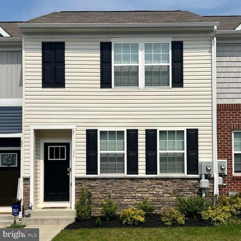 11 Vespucci Ln, Martinsburg, WV 25404