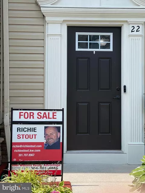 22 Gauley River Path, Falling Waters, WV 25419 photo 2