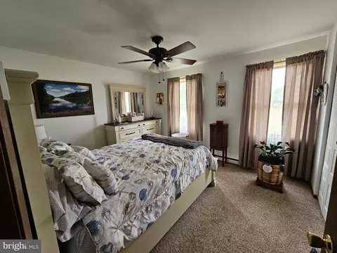 60 Weeping Willow Rd, Falling Waters, WV 25419 photo 17