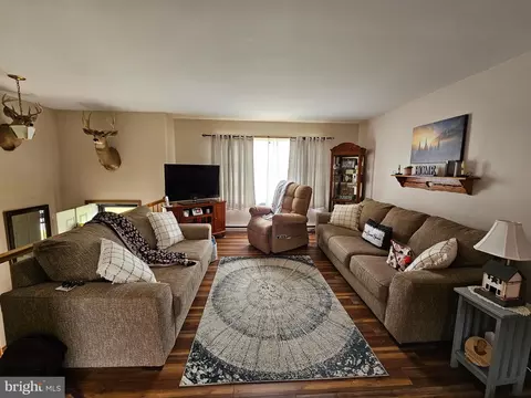 60 Weeping Willow Rd, Falling Waters, WV 25419 photo 12