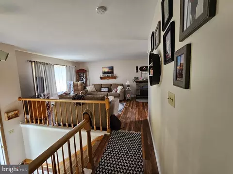 60 Weeping Willow Rd, Falling Waters, WV 25419 photo 13