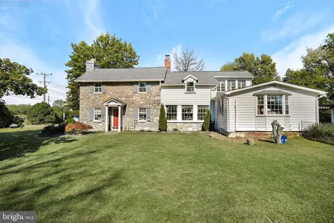 6127 Winchester Ave, Inwood, WV 25428