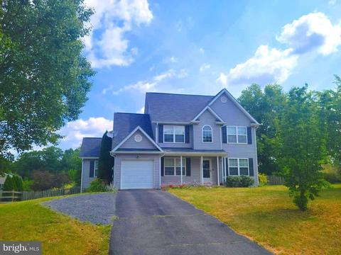222 Aztec Dr, Martinsburg, WV 25405