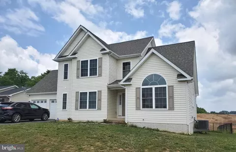 406 Duckwoods Ln, Martinsburg, WV 25403