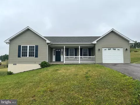 141 Spyglass Dr, Martinsburg, WV 25403