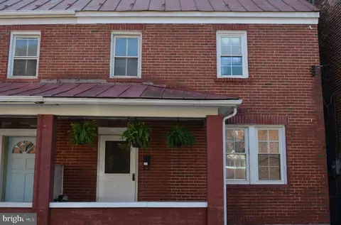 110 N Maple Ave, Martinsburg, WV 25401