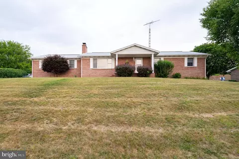 111 Clifford Dr, Martinsburg, WV 25404