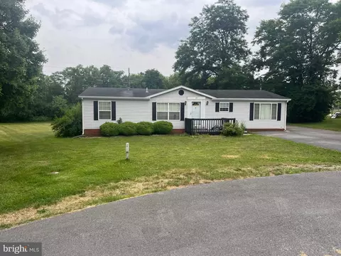160 Heather Dr, Martinsburg, WV 25404
