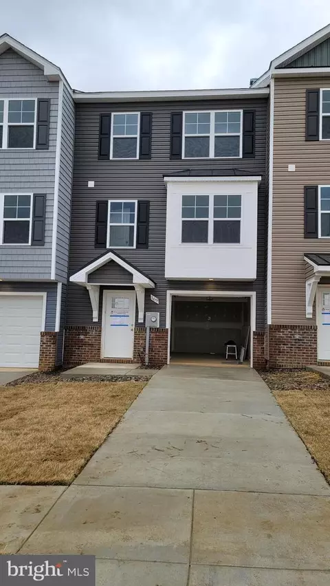 55 Olga Dr, Martinsburg, WV 25403