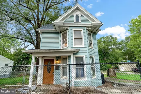 712 3rd St, Martinsburg, WV 25404