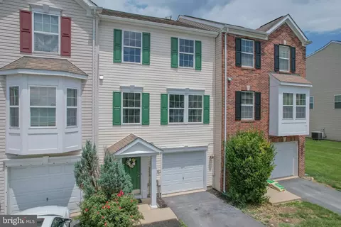 25 Desert Rose Way, Martinsburg, WV 25404
