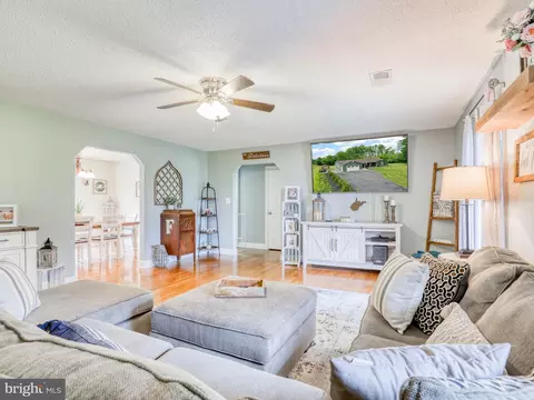 436 Cider Dr, Bunker Hill, WV 25413 photo 9