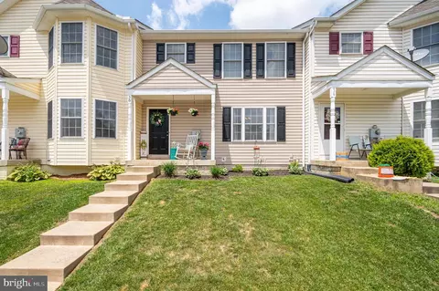38 Argon Dr, Martinsburg, WV 25405