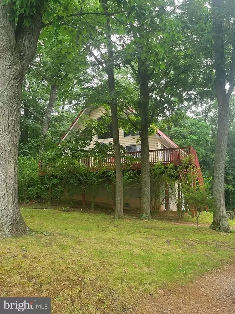 19 Regal Dr, Falling Waters, WV 25419 photo 5