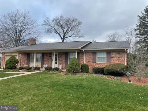 117 Hermitage Dr, Martinsburg, WV 25405