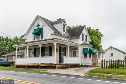 302 N Mary St, Hedgesville, WV 25427