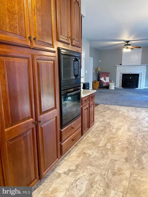 373 Hadley Dr, Falling Waters, WV 25419 photo 13