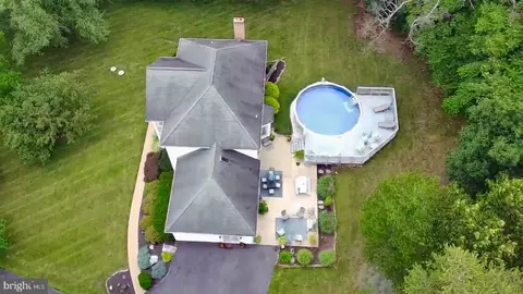 373 Hadley Dr, Falling Waters, WV 25419 photo 40