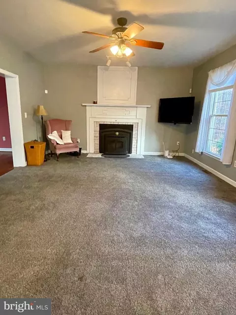 373 Hadley Dr, Falling Waters, WV 25419 photo 16