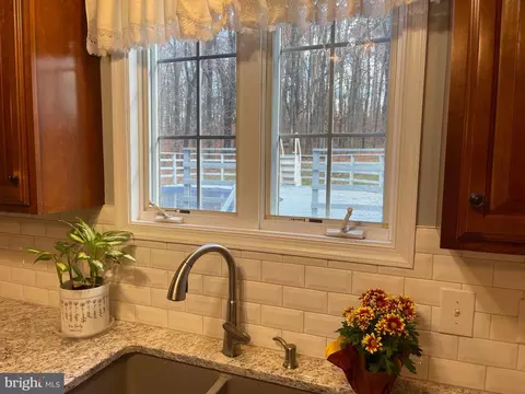 373 Hadley Dr, Falling Waters, WV 25419 photo 12