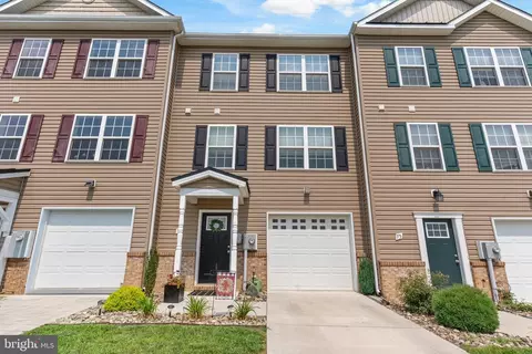 71 Moses Dr, Martinsburg, WV 25405