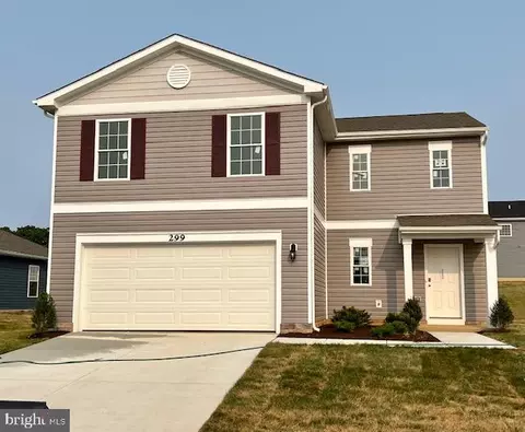 377 Aylesbury Ln, Martinsburg, WV 25403