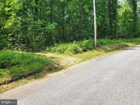 Vacation Way, Hedgesville, WV 25427