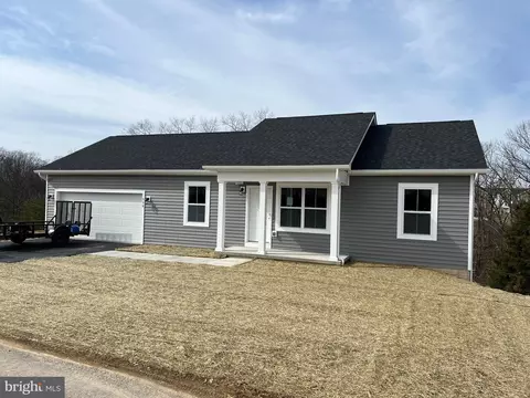 83 Europa Way, Martinsburg, WV 25405