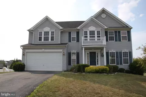 8 Backing Cir, Martinsburg, WV 25405