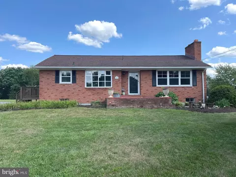 802 Airport Rd, Martinsburg, WV 25405