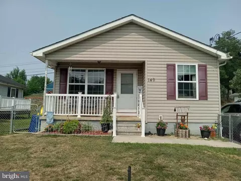 149 Arch St, Martinsburg, WV 25401