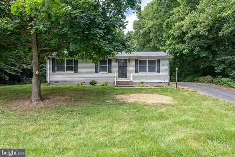 368 Upshur Dr, Inwood, WV 25428