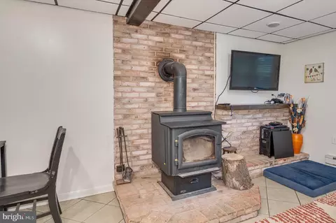 427 Falling Waters Dr, Falling Waters, WV 25419 photo 32