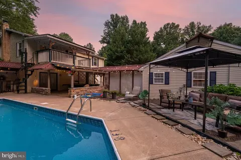 427 Falling Waters Dr, Falling Waters, WV 25419 photo 4