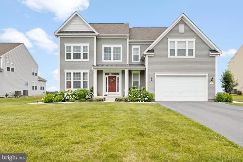 765 Holland Dr, Martinsburg, WV 25403
