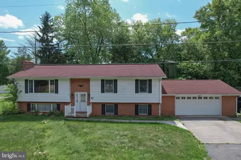 81 Evans Run Dr, Martinsburg, WV 25405