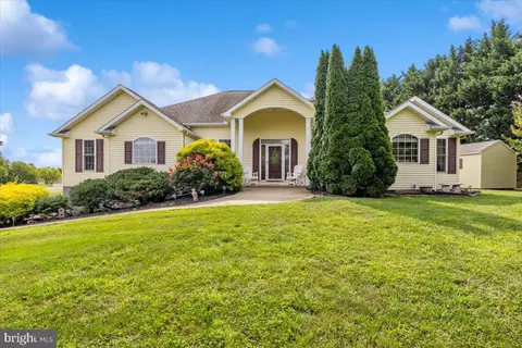 40 Federal Dr, Martinsburg, WV 25403