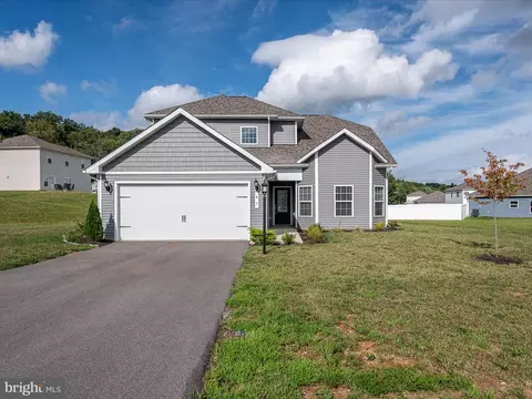 41 Rappahannock Run, Falling Waters, WV 25419
