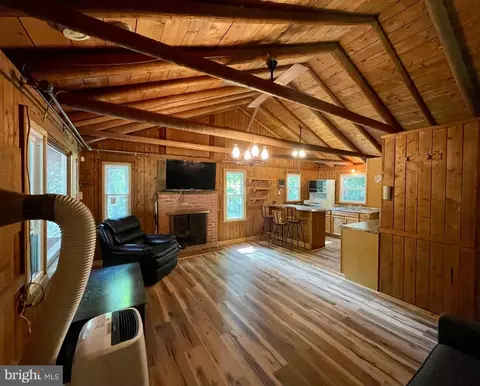 207 Raging River Rd, Falling Waters, WV 25419 photo 8